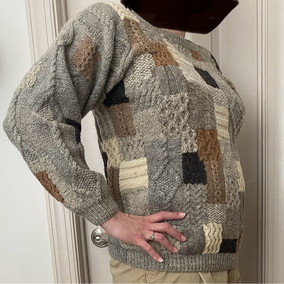 Women’s Patchwork Knit Sweater in Neutral Tones no tags fits size M/L - Picture 6 of 6